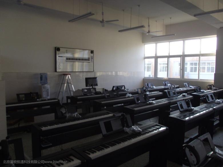电钢琴教室控制系统